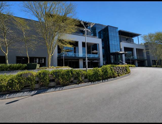 287M² OFFICE TO LET IN MAGALIESSIG